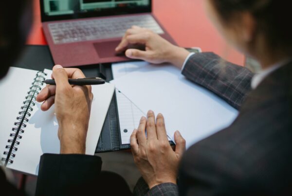 Reconversion et mobilité interne : VAE, bilans de compétences, accompagnement